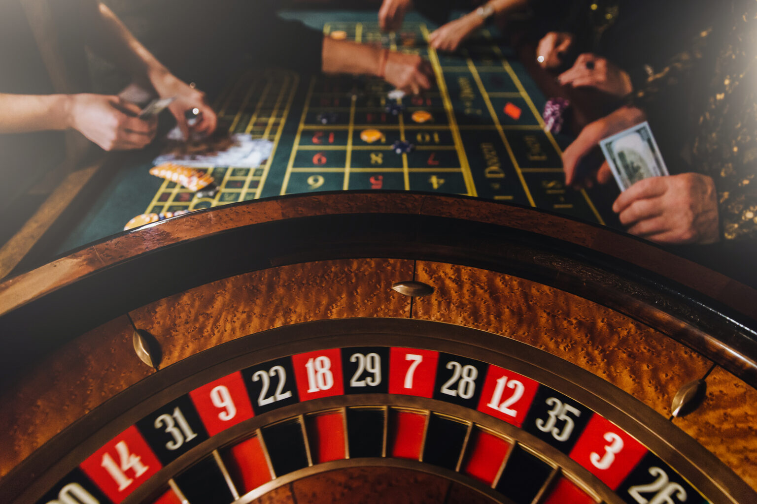 Hawkplay Online: Gaming on a Budget